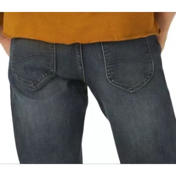 Boys Lee® Extreme Motion MVP Straight Leg Jeans - 12 Reg - Picture 2 of 6